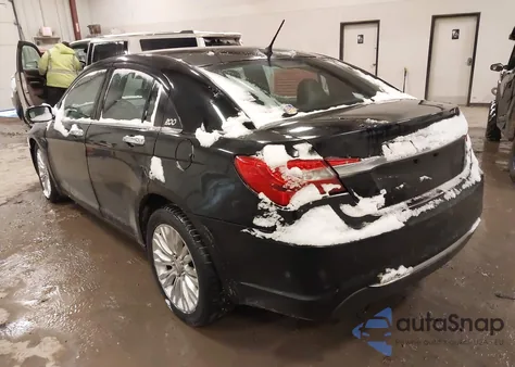 2014 Chrysler 200 Limited z USA, uszkodzony, nr VIN 1C3CCBCG8EN121401